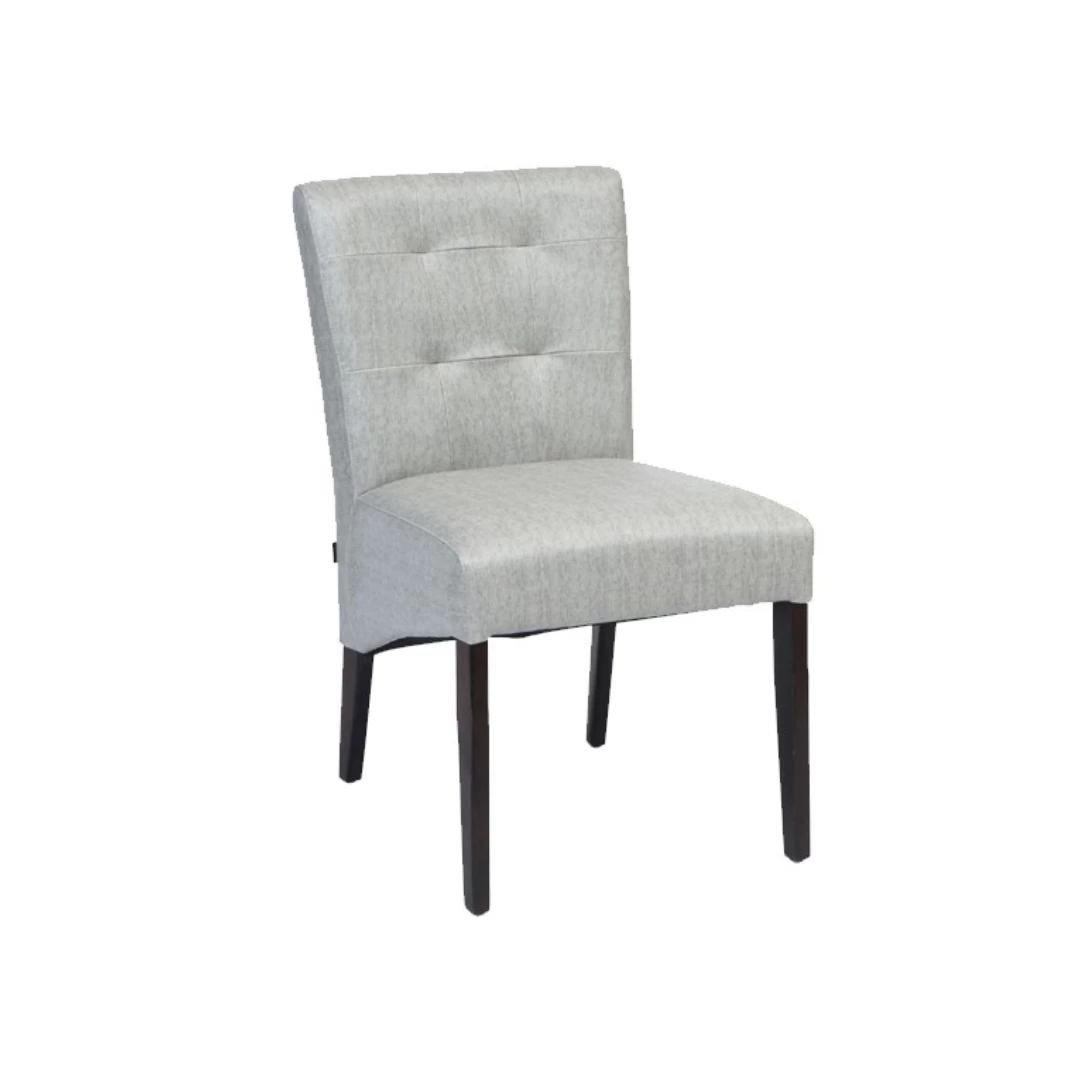 Conny S Square Capitons 